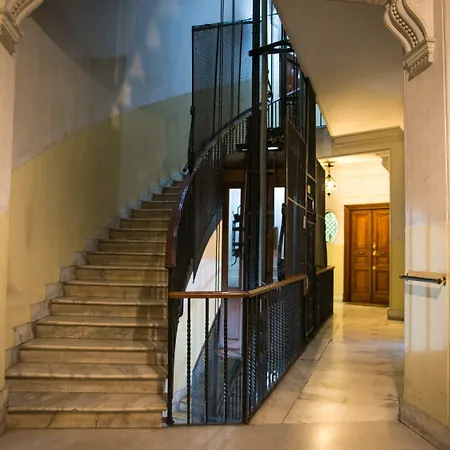 The Right Place - Guest House-3