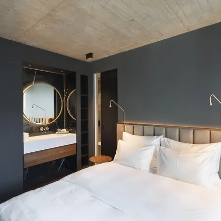 Legend Hotel-2