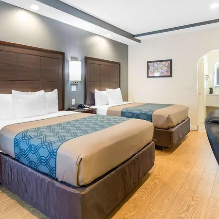 Red Star Inn & Suites-3
