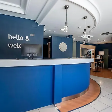 Travelodge Alicante Puerto-2