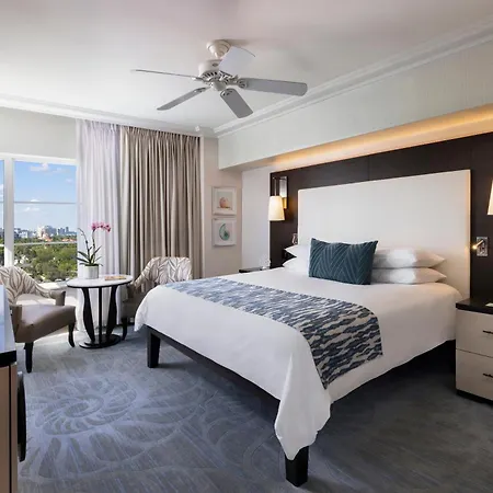The Palms Hotel & Spa-3