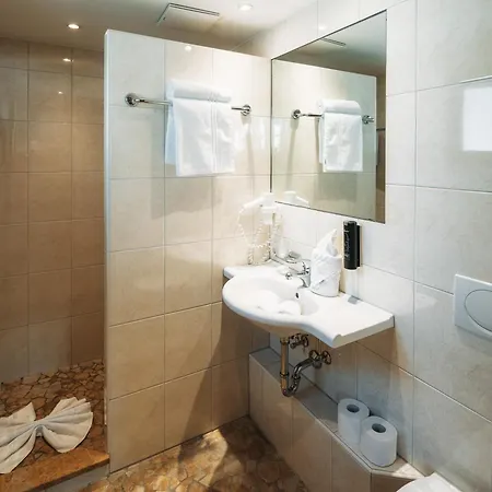 Hotel Garni Alpenjuwel-2