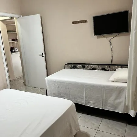 Amarilis Flat Service-3