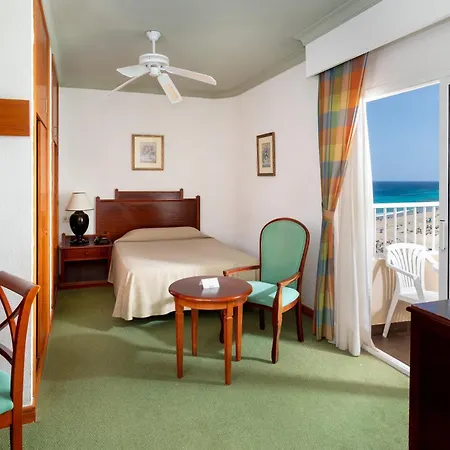 Hotel Riu Oliva Beach Resort-3