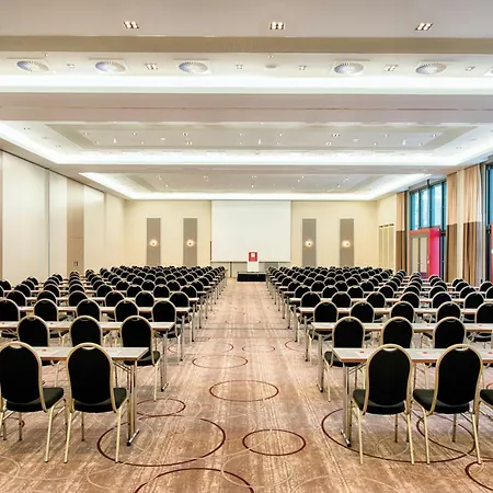 Leonardo Royal Hotel Berlin Alexanderplatz-3