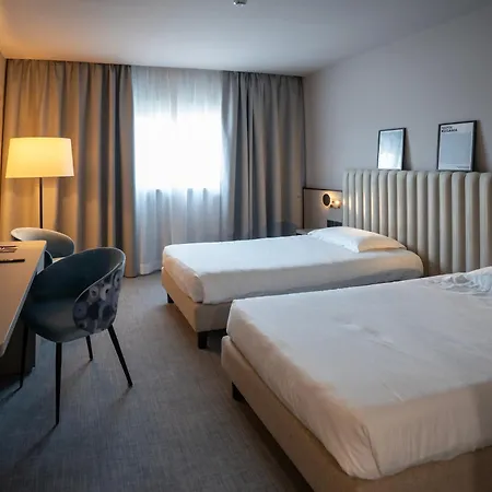 Bv Hotel Oly-2