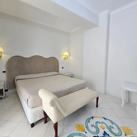 Villa Le Zagare Relais&SPA-3