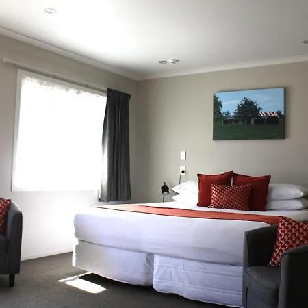 Albert Court Motor Lodge-2
