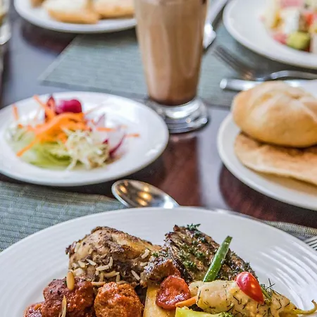 Mercure Dubai Barsha Heights Hotel Suites And Apartments-3