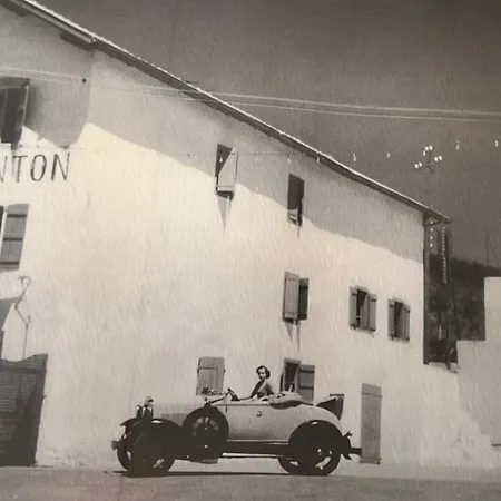 Hotel Du Fronton-2