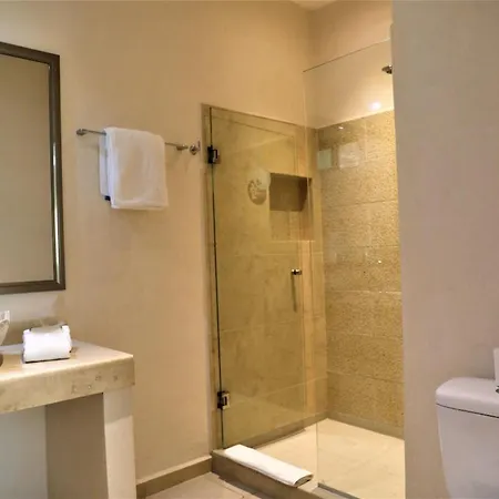 Days Inn By Wyndham Playa Del Carmen-2