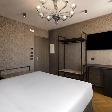 Hotel Atmosphere-2