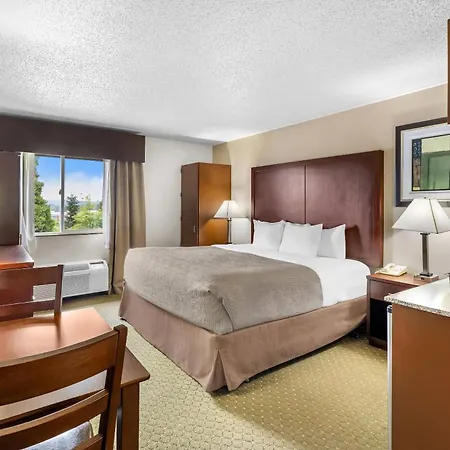 Quality Inn & Suites Clackamas - Portland-2