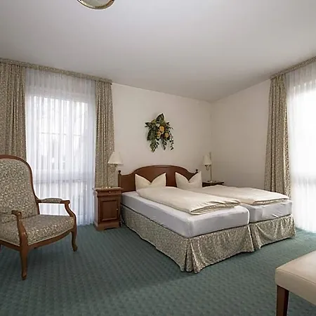 Land-gut-Hotel Rohdenburg-2