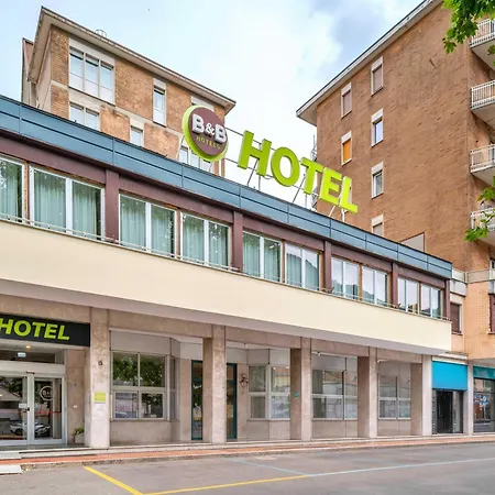 B&B Hotel Como City Center-3