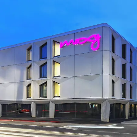 Moxy Lausanne City-2