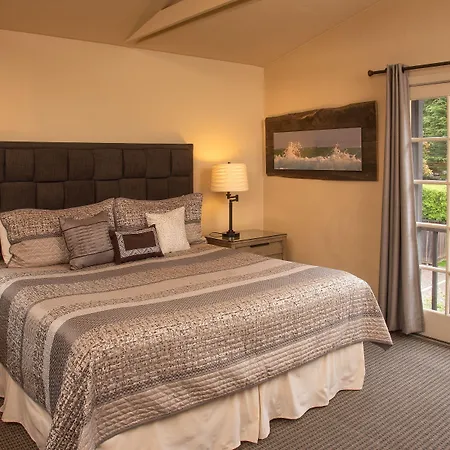 Carmel Country Inn-3