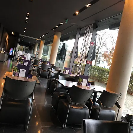 Kult Hotel-2