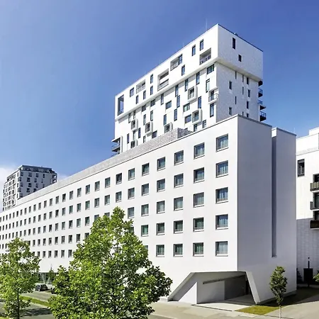Leonardo Smart Hotel Duesseldorf-3