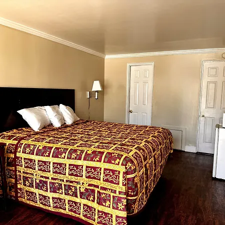Downbeach Inn-2