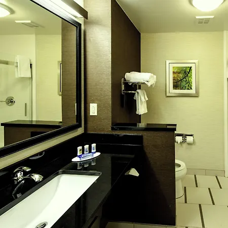 Fairfield Inn & Suites By Marriott Meridian-2