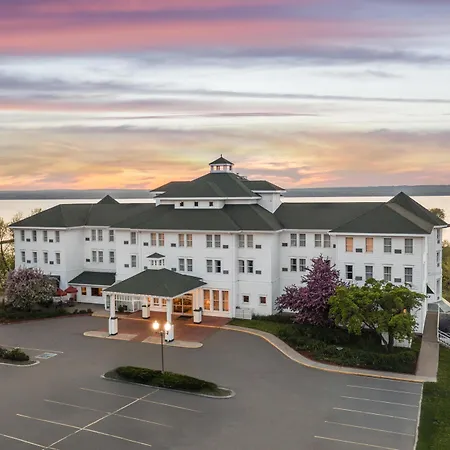 Hotel Chequamegon, BW Signature Collection-3