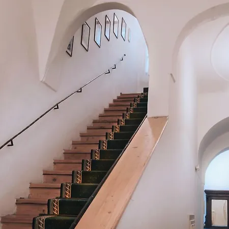 Grand Hotel Praha-3