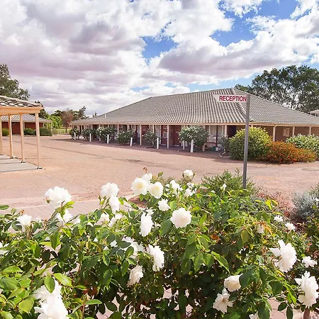 Standpipe Golf Motor Inn-2