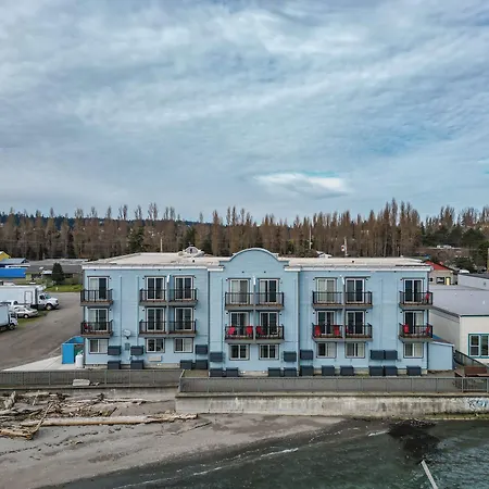 Water Front Inn-3