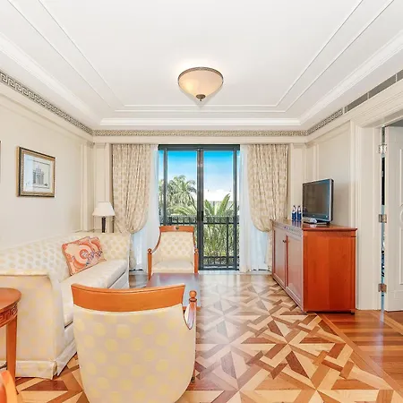 Imperial Hotel Gold Coast-3