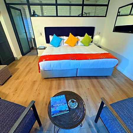 Point B Guest House-2