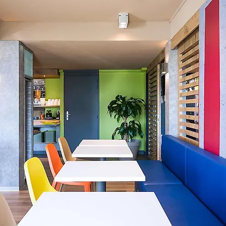 Ibis Budget Granville-3