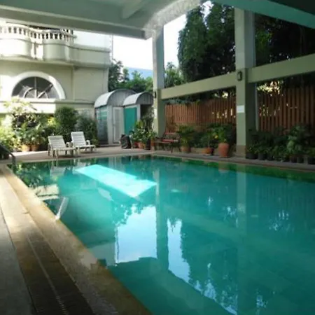 Boss Hotel-2