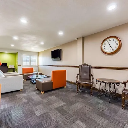 Studio 6-Plano, Tx-2