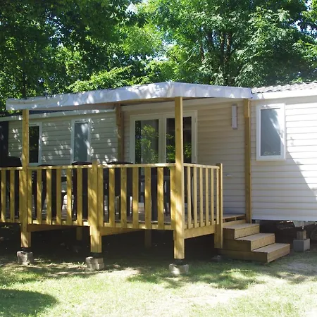 Camping Les Portes Du Beaujolais-2