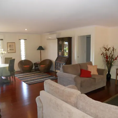 Rosebank Bed And Breakfast-2