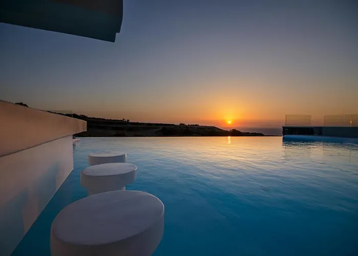 Hotel Adorno Oia