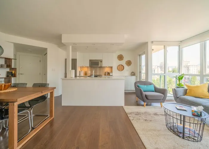 Sunset Beach Walk 2Bd+2Ba+1Prk Yaletown