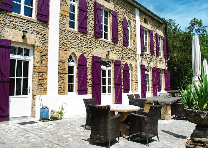 Les Volets Violets