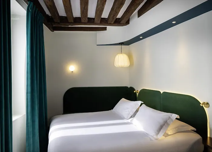 Hotel L De Lutece - Notre-Dame Parijs