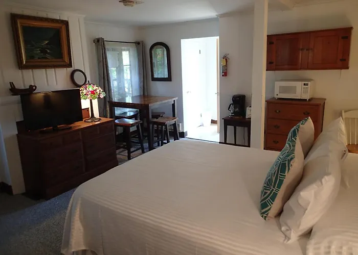 The Masthead Resort