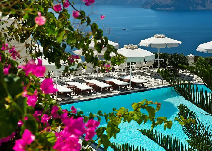 Nikos Villas
