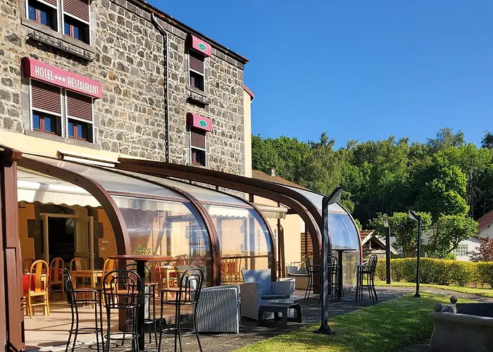 Hotel Les Hirondelles à Orcines