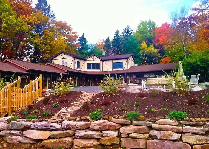 Lake Harmony Inn