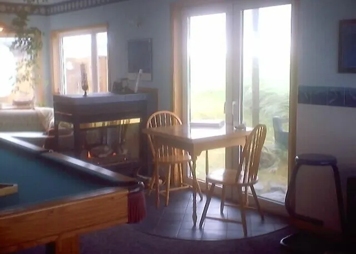 Moonlight Beach Suites Lawrencetown