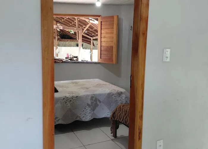 Quarto compartilhado com ar condicionado banheiro externo compartilhado