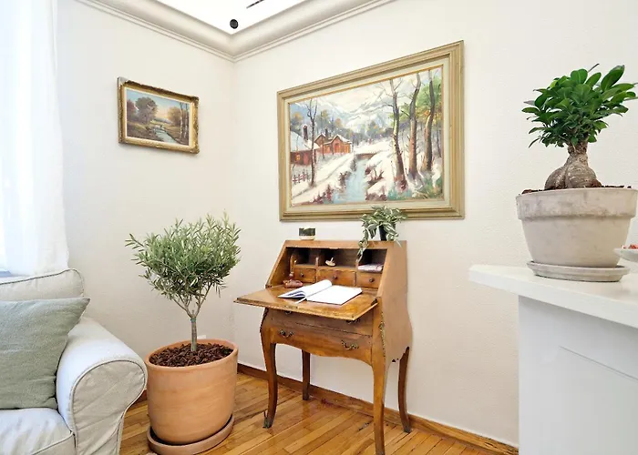 Art Gallery Hotel