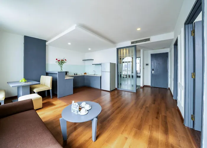 Le House Boutique Hotel - 100M To The Beach Đà Nẵng