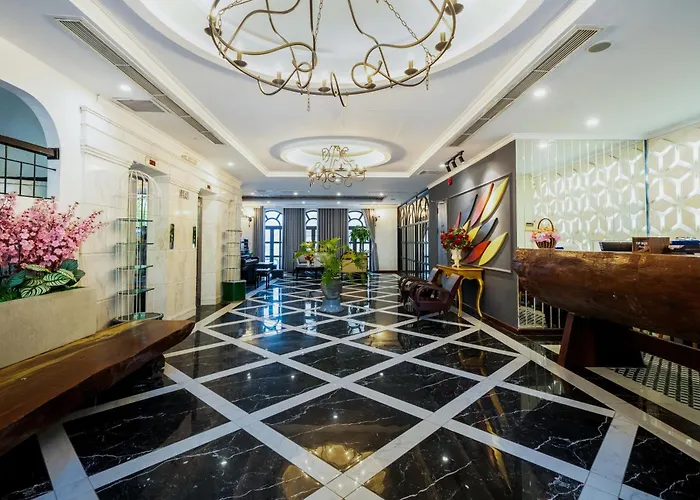 Le House Boutique Hotel - 100M To The Beach Đà Nẵng