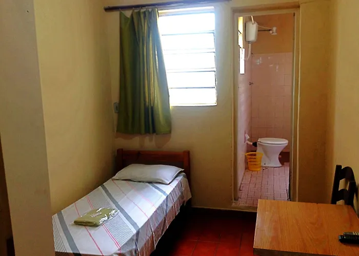 Hotel Chaves - Quartos Individuais